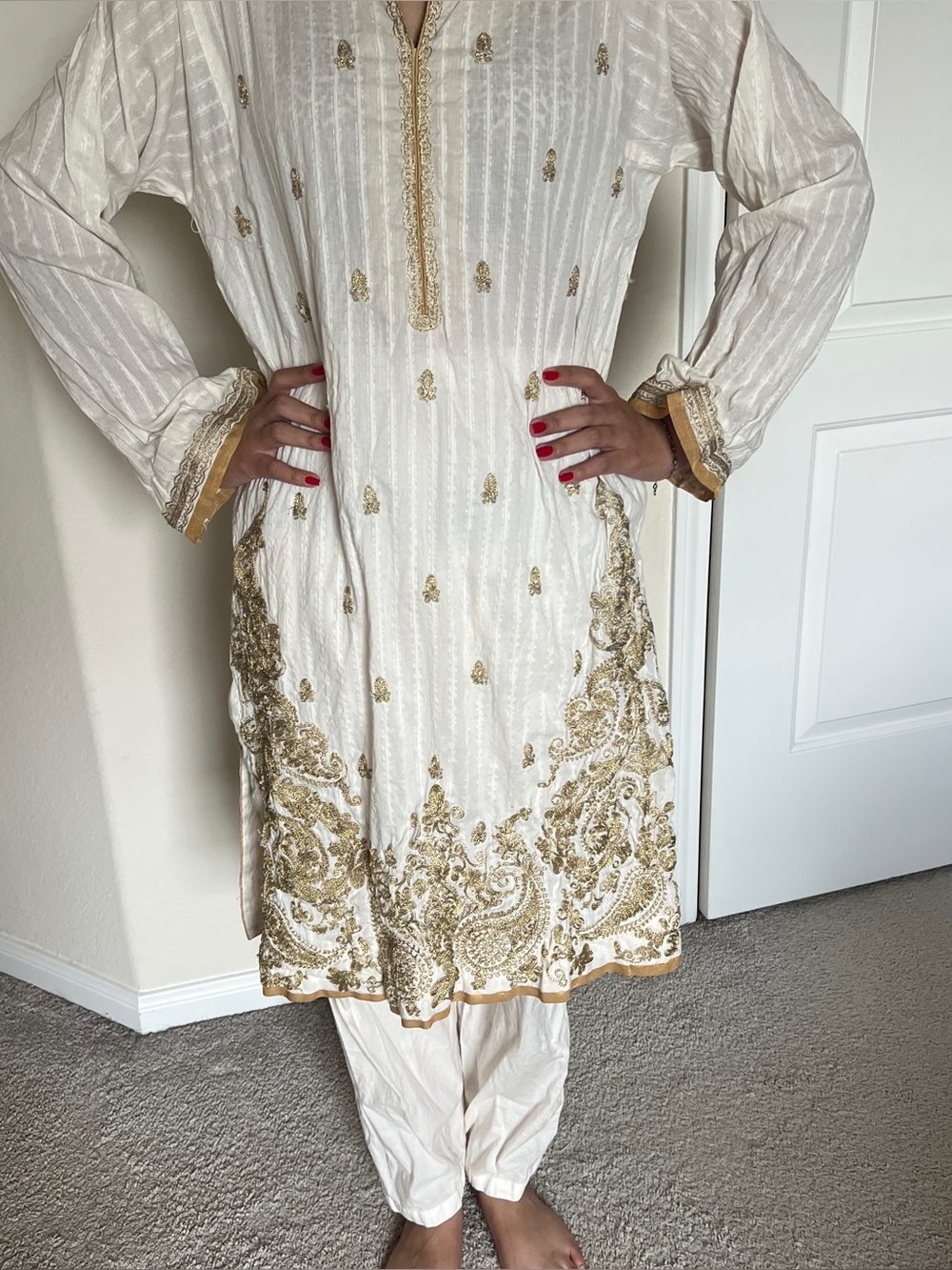 Alkaram Pakistani Women’s Kurta Set